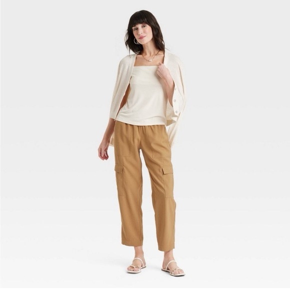 Women’s High-Rise Ankle Cargo Pants - A New Day L - Picture 2 of 3